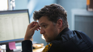 <i>Sneaky Pete</i> begins to buckle under the weight of its many mysteries